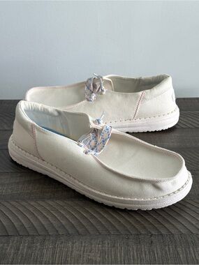Women's Hey Dude Wendy Funk Friendship Lace Size 12